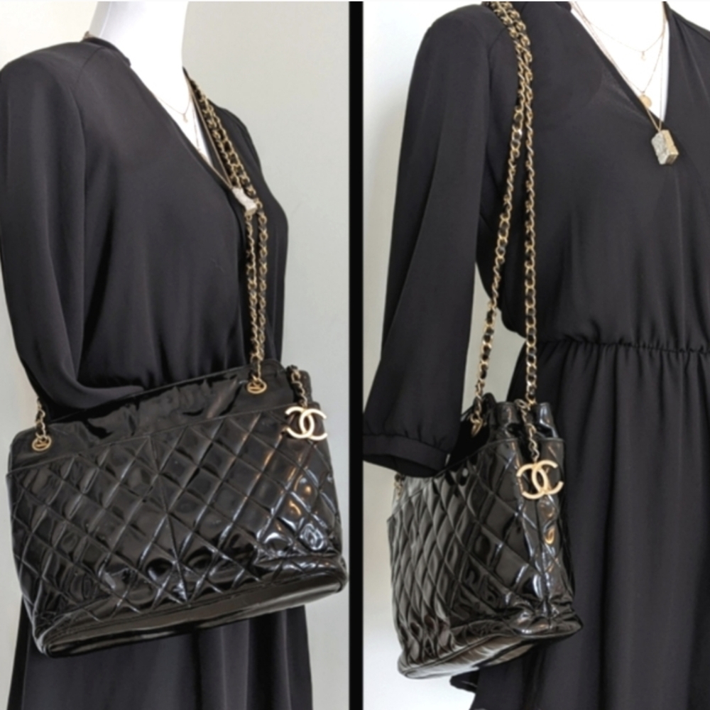 CHANEL bag
